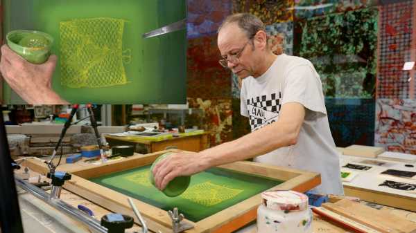 Jean-Pierre Sergent, Video-Portrait of the artist screen-printing the Shakti-Yoni: Ecstatic Cosmic Dances series #103 | September 14 2021