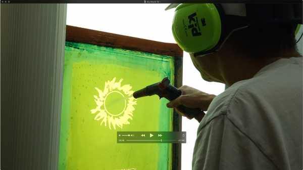 Jean-Pierre Sergent, Portrait of the artist screen-printing the 'Shakti-Yoni: Ecstatic Cosmic Dances' Series #27