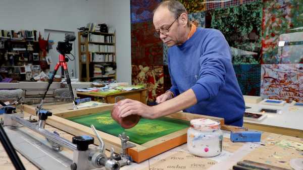 Video-Portrait of the artist Jean-Pierre Sergent screen-printing the Shakti-Yoni: Ecstatic Cosmic Dances series #75