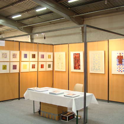 Image 1 - Vue des stands, Biennale de Besançon, 2011, JP Sergent